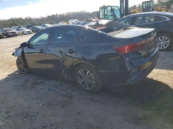 3KPF24AD6RE805681 2024 KIA FORTE - Image 2