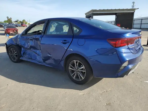 3KPF24AD6RE807494 2024 KIA FORTE - Image 2