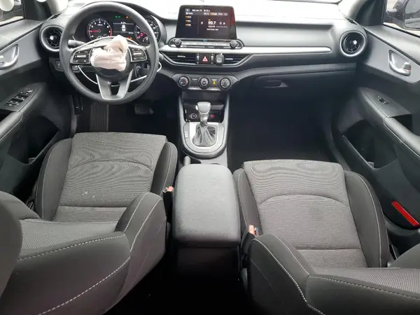 3KPF24AD6RE814316 2024 KIA FORTE - Image 8
