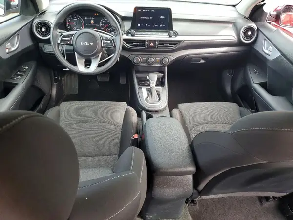 3KPF24AD6RE814624 2024 KIA FORTE - Image 8