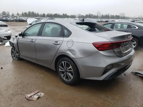 3KPF24AD6RE816101 2024 KIA FORTE - Image 2