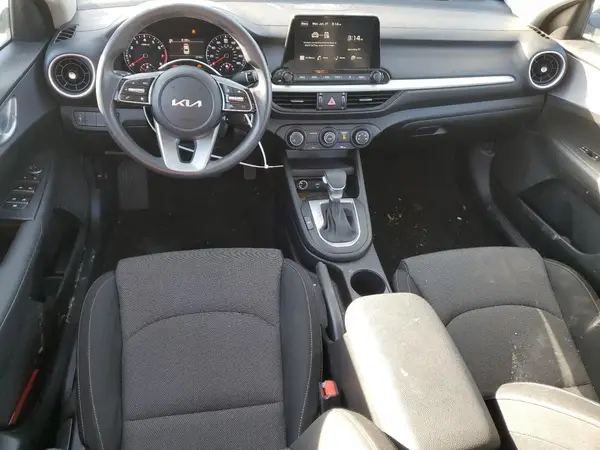 3KPF24AD6RE816423 2024 KIA FORTE - Image 8