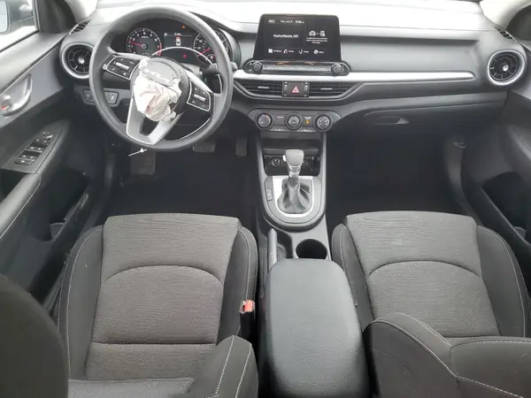 3KPF24AD6RE817068 2024 KIA FORTE - Image 8