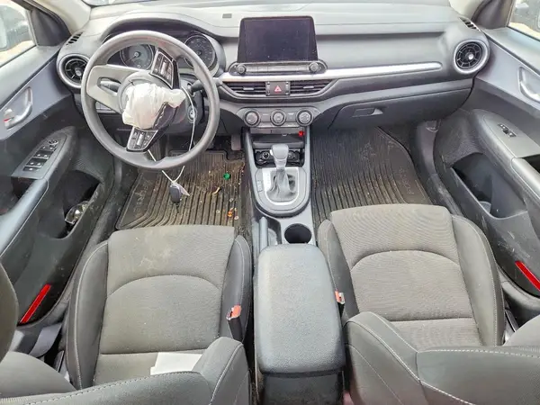 3KPF24AD6RE817720 2024 KIA FORTE - Image 8