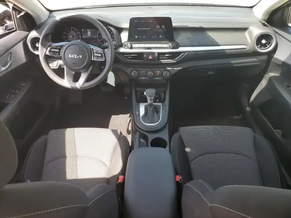 3KPF24AD6RE821170 2024 KIA FORTE - Image 8