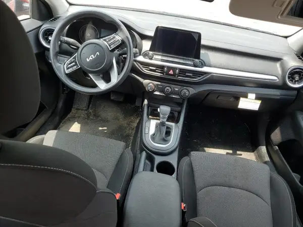 3KPF24AD6RE825171 2024 KIA FORTE - Image 8