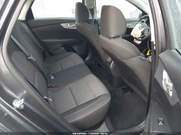 3KPF24AD6RE825431 2024 KIA FORTE - Image 8