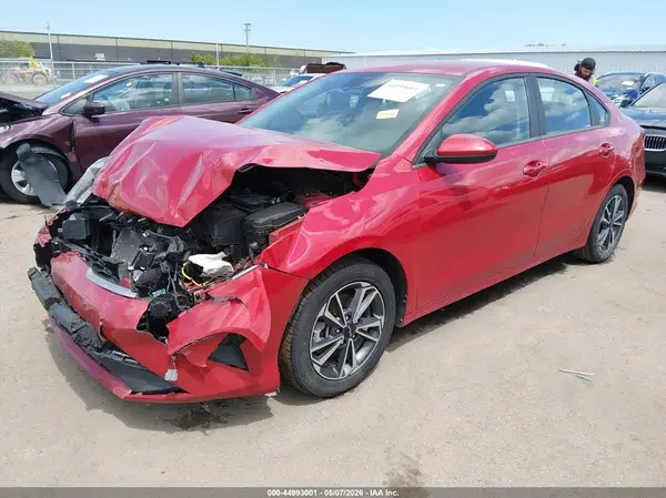 3KPF24AD6RE825719 2024 KIA FORTE - Image 2