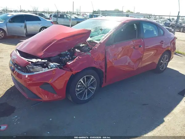 3KPF24AD6RE826722 2024 KIA FORTE - Image 2
