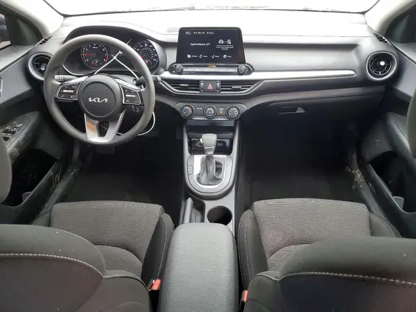 3KPF24AD6RE826823 2024 KIA FORTE - Image 8