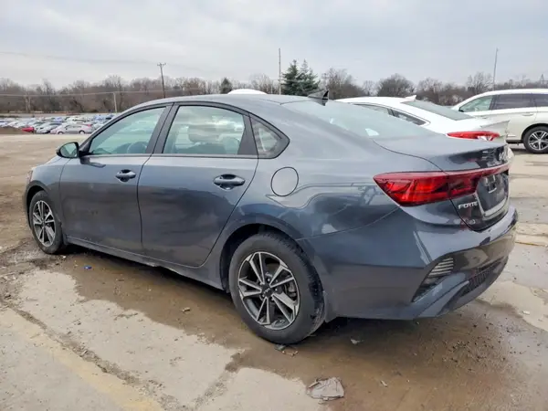 3KPF24AD6RE828149 2024 KIA FORTE - Image 2