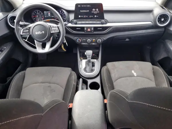 3KPF24AD6RE828149 2024 KIA FORTE - Image 8