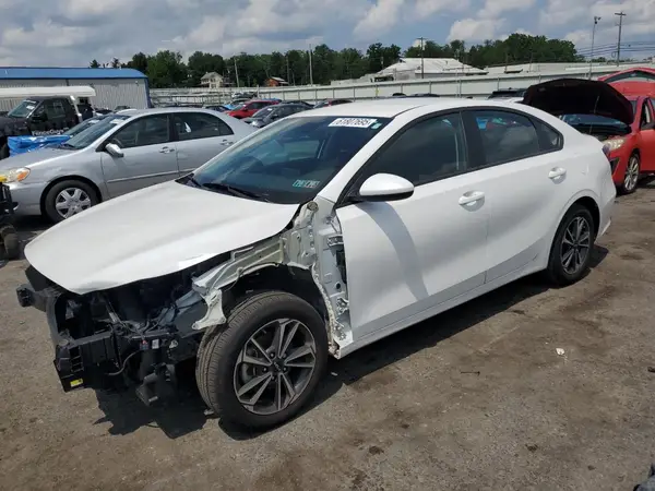 3KPF24AD6RE828975 2024 KIA FORTE - Image 1