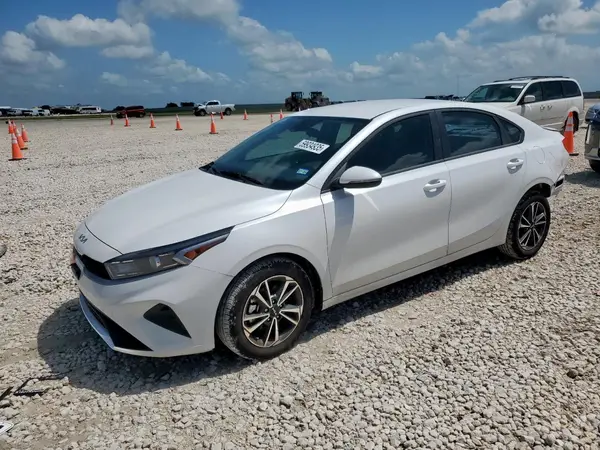 3KPF24AD6RE829043 2024 KIA FORTE - Image 1