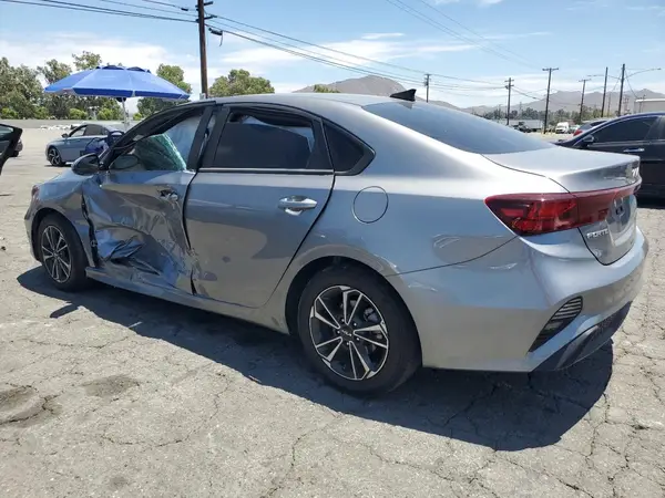 3KPF24AD6RE829219 2024 KIA FORTE - Image 2
