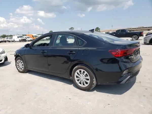 3KPF24AD6RE830080 2024 KIA FORTE - Image 2
