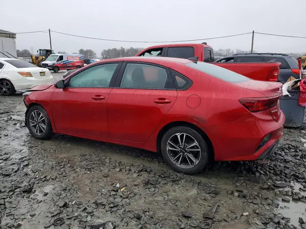 3KPF24AD6RE830435 2024 KIA FORTE - Image 2
