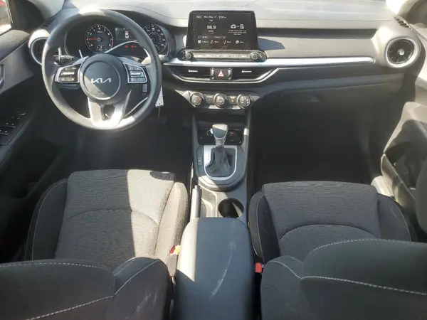 3KPF24AD6RE833514 2024 KIA FORTE - Image 8