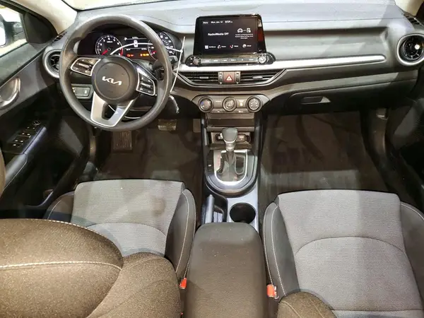 3KPF24AD6RE834338 2024 KIA FORTE - Image 8