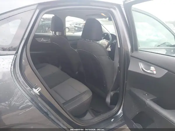 3KPF24AD6RE835957 2024 KIA FORTE - Image 8