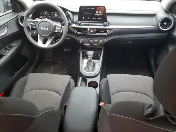 3KPF24AD6RE839958 2024 KIA FORTE - Image 8