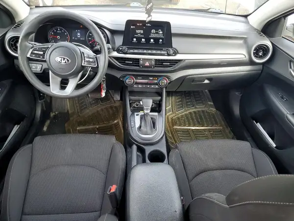 3KPF24AD7KE006109 2019 KIA FORTE - Image 8