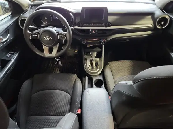 3KPF24AD7KE008605 2019 KIA FORTE - Image 8
