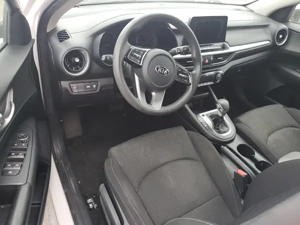 3KPF24AD7KE008653 2019 KIA FORTE - Image 8