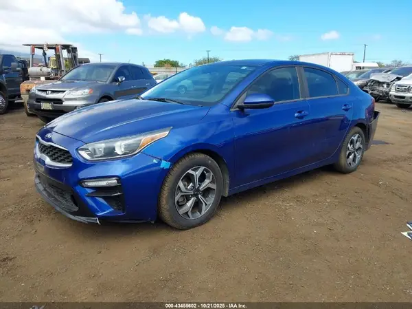 3KPF24AD7KE008944 2019 KIA FORTE - Image 2