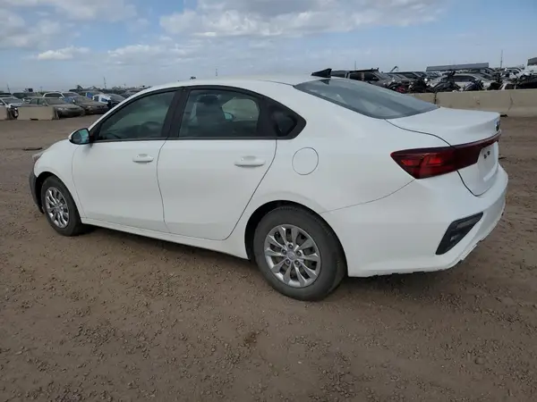 3KPF24AD7KE009916 2019 KIA FORTE - Image 2