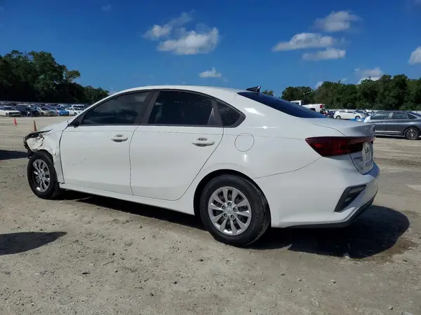 3KPF24AD7KE010029 2019 KIA FORTE - Image 2