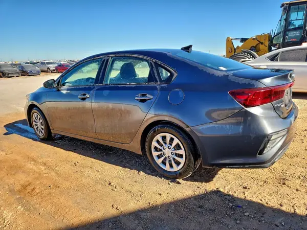 3KPF24AD7KE014887 2019 KIA FORTE - Image 2