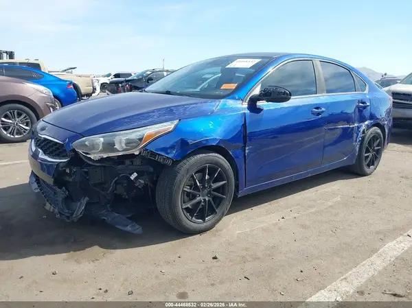 3KPF24AD7KE016171 2019 KIA FORTE - Image 2