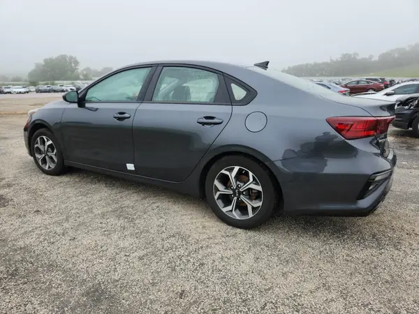 3KPF24AD7KE018812 2019 KIA FORTE - Image 2