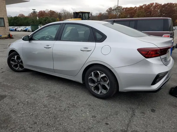 3KPF24AD7KE025078 2019 KIA FORTE - Image 2
