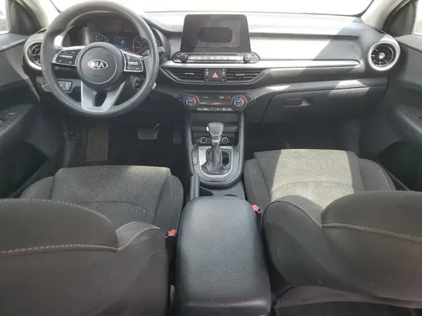3KPF24AD7KE027011 2019 KIA FORTE - Image 8