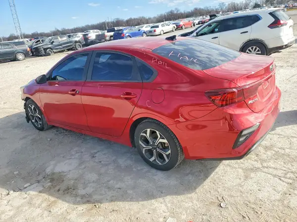 3KPF24AD7KE031771 2019 KIA FORTE - Image 2