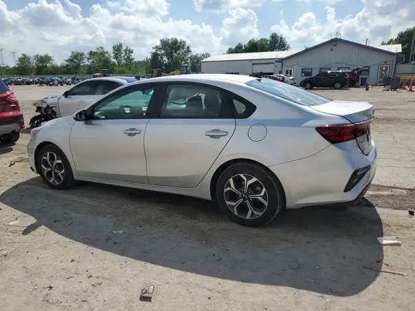 3KPF24AD7KE034055 2019 KIA FORTE - Image 2