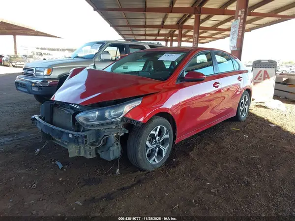 3KPF24AD7KE035657 2019 KIA FORTE - Image 2
