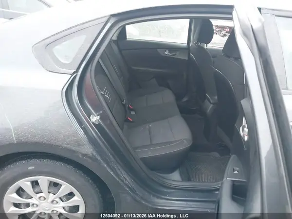 3KPF24AD7KE039420 2019 KIA FORTE - Image 8