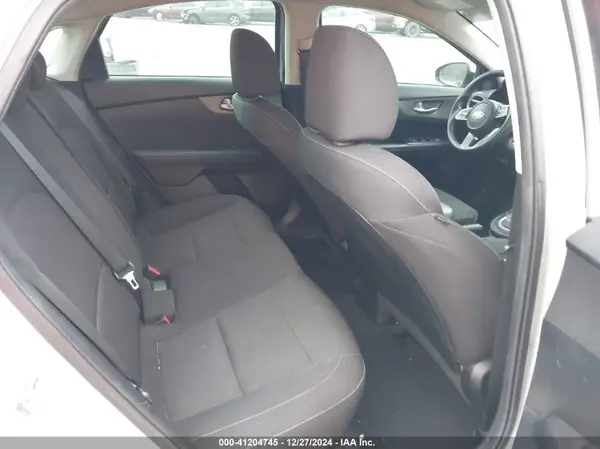 3KPF24AD7KE040180 2019 KIA FORTE - Image 8