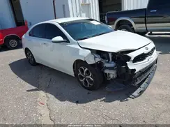 3KPF24AD7KE040986 2019 KIA FORTE