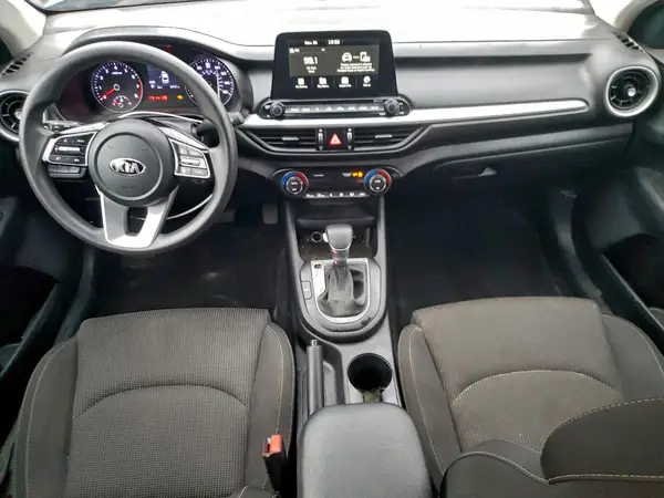 3KPF24AD7KE042656 2019 KIA FORTE - Image 8