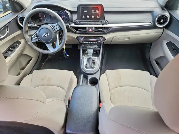 3KPF24AD7KE044715 2019 KIA FORTE - Image 8