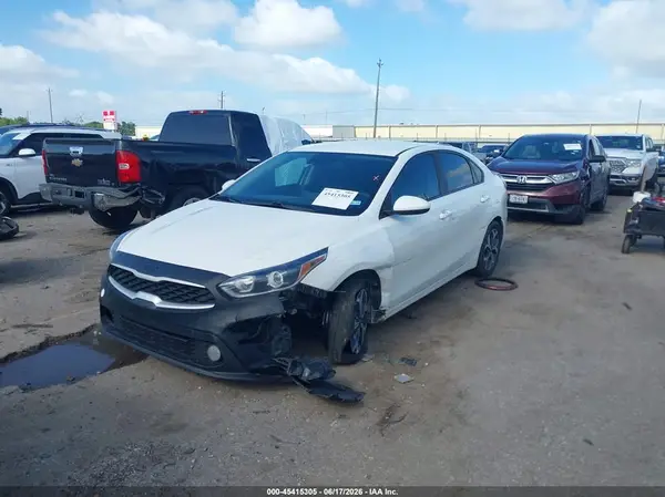 3KPF24AD7KE048313 2019 KIA FORTE - Image 2