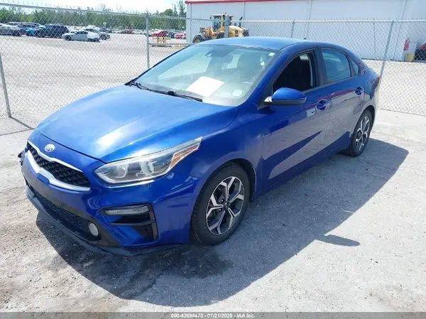 3KPF24AD7KE048781 2019 KIA FORTE - Image 2