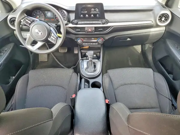 3KPF24AD7KE048909 2019 KIA FORTE - Image 8