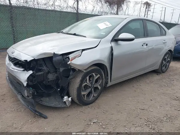 3KPF24AD7KE051907 2019 KIA FORTE - Image 2