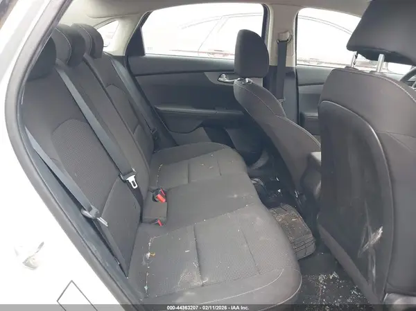 3KPF24AD7KE051907 2019 KIA FORTE - Image 8