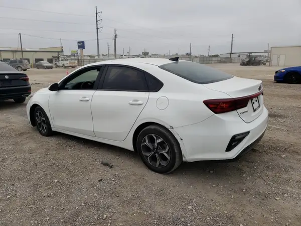 3KPF24AD7KE053396 2019 KIA FORTE - Image 2